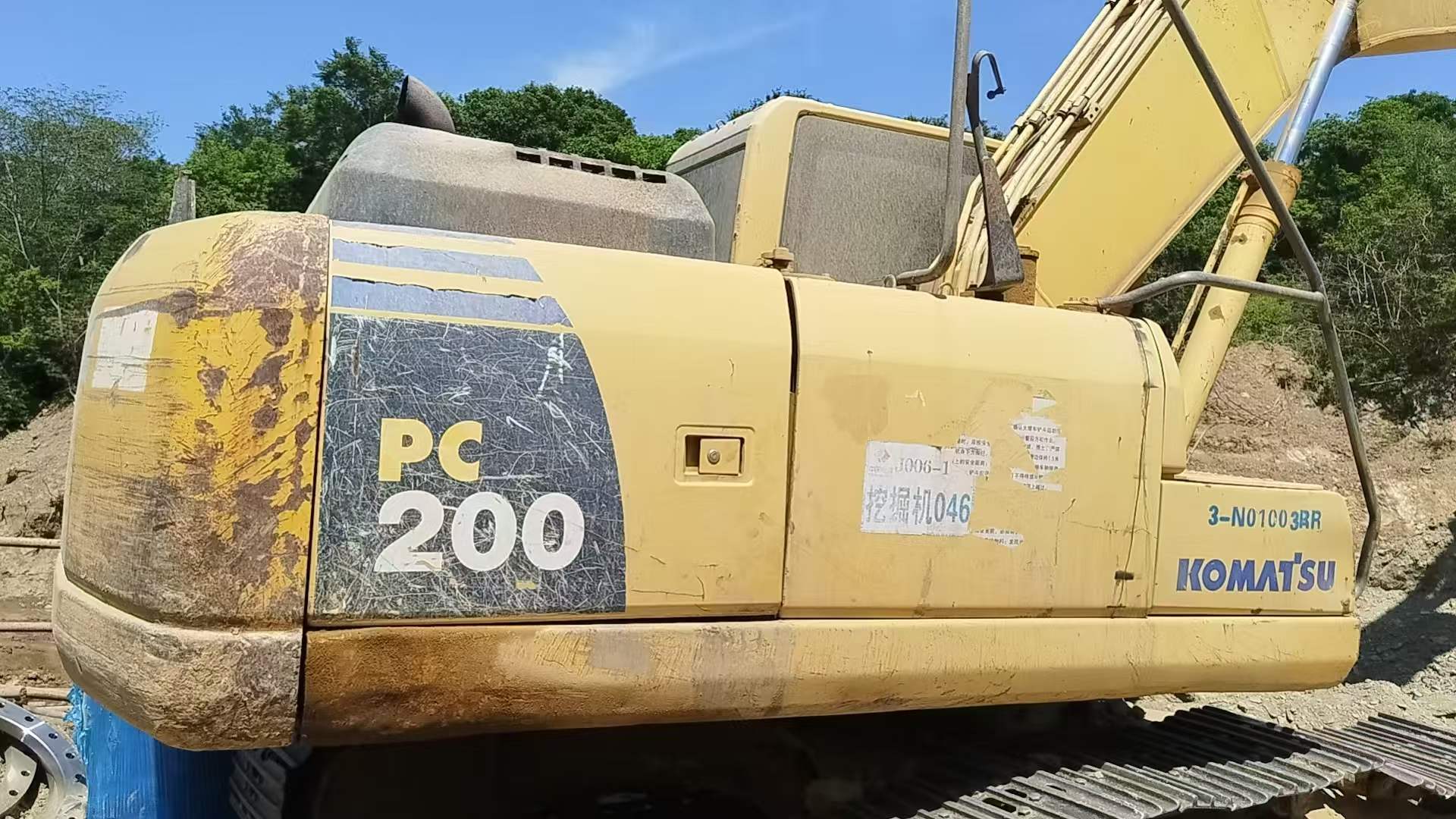 Buy Komatsu PC200-8 Used Excavator / 3