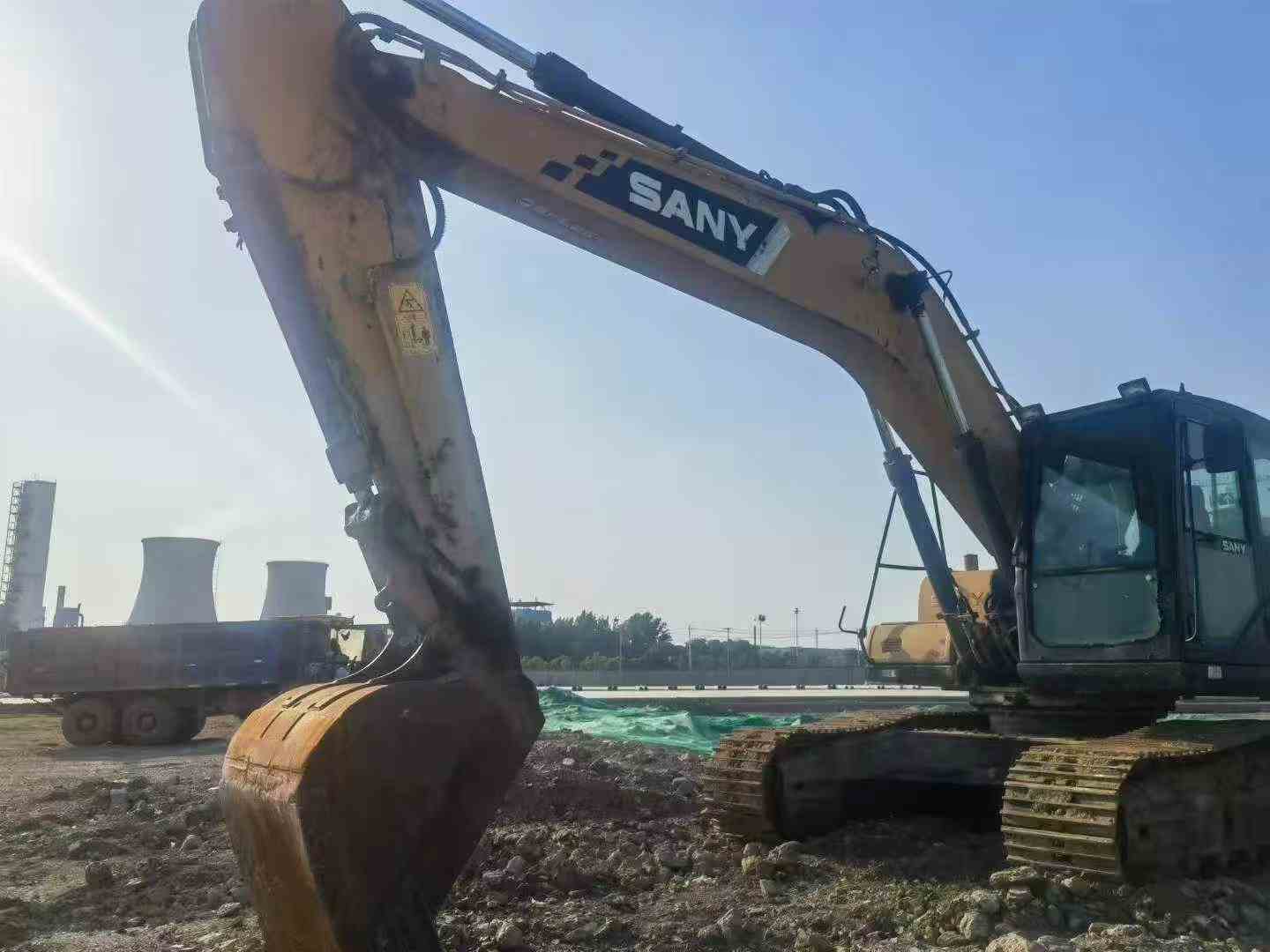 Buy Sany SY215C Used Excavator / 3