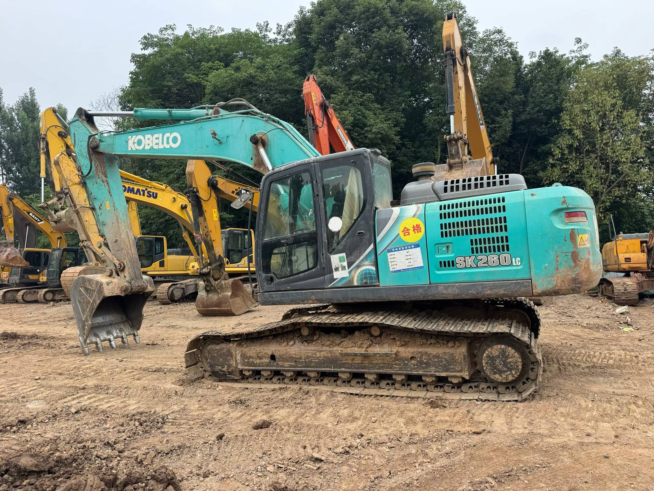 Buy Kobelco SK260 Used Excavator / 1