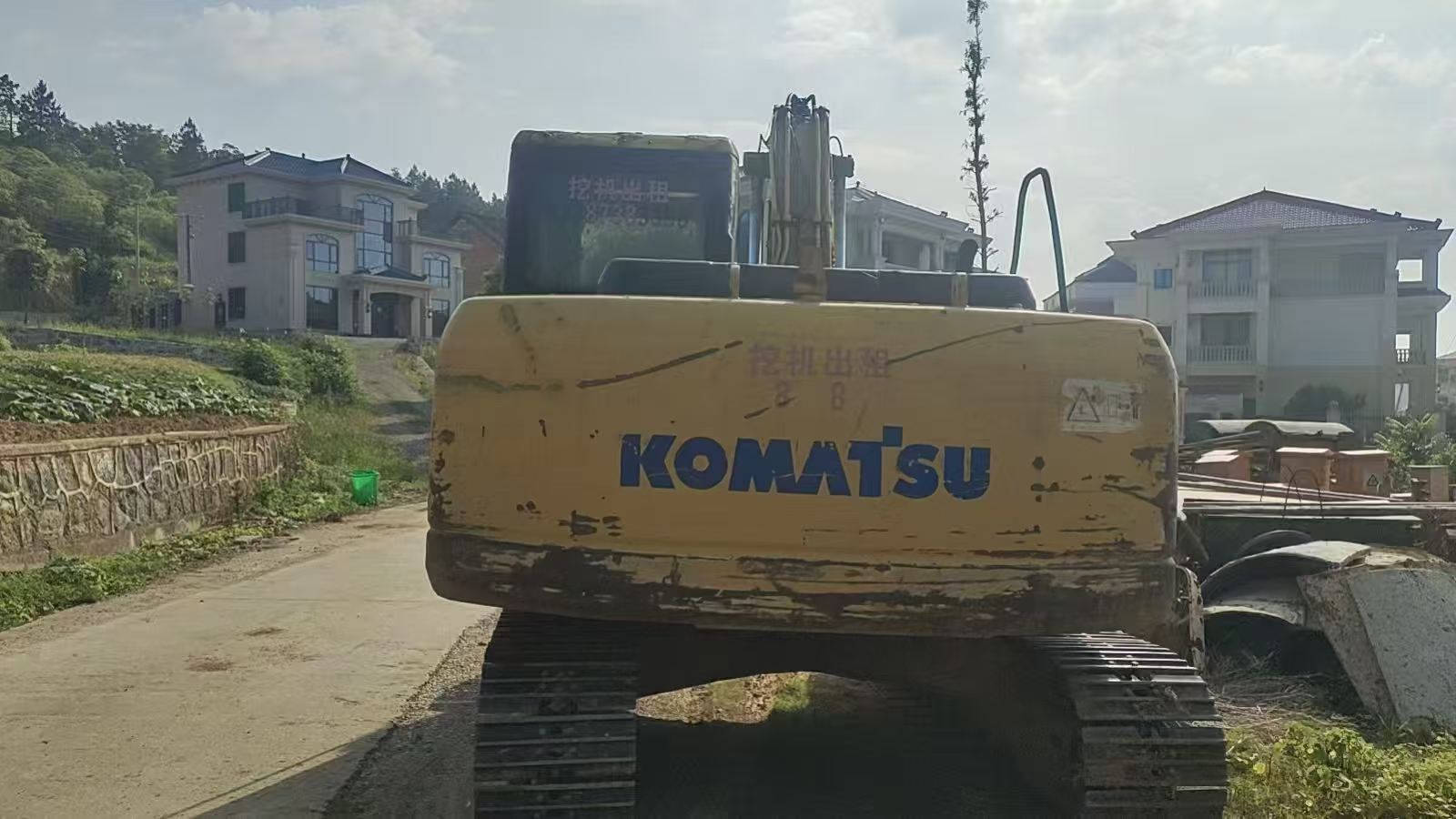Buy Komatsu PC130-7 Used Excavator / 3