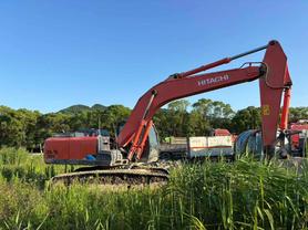 Buy Hitachi ZX300-5A Used Excavator / 3 Buy Hitachi ZX300-5A Used Excavator / 3