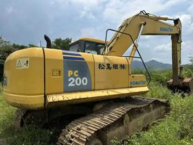 Buy Komatsu PC200-7 Used Excavator / 2 Buy Komatsu PC200-7 Used Excavator / 2