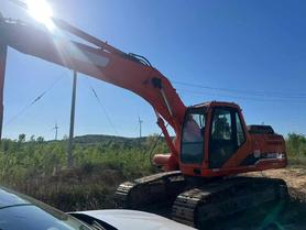 Buy Doosan S225 Used Excavator / 2 Buy Doosan S225 Used Excavator / 2