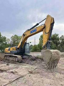 Buy XCMG XE370 Used Excavator / 2 Buy XCMG XE370 Used Excavator / 2