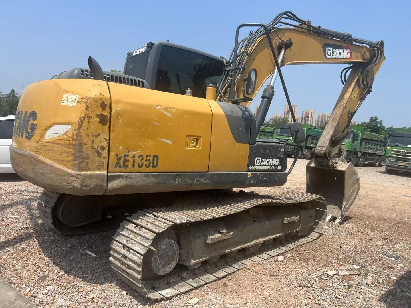 Buy XCMG XE135B Used Excavator / 4 Buy XCMG XE135B Used Excavator / 4