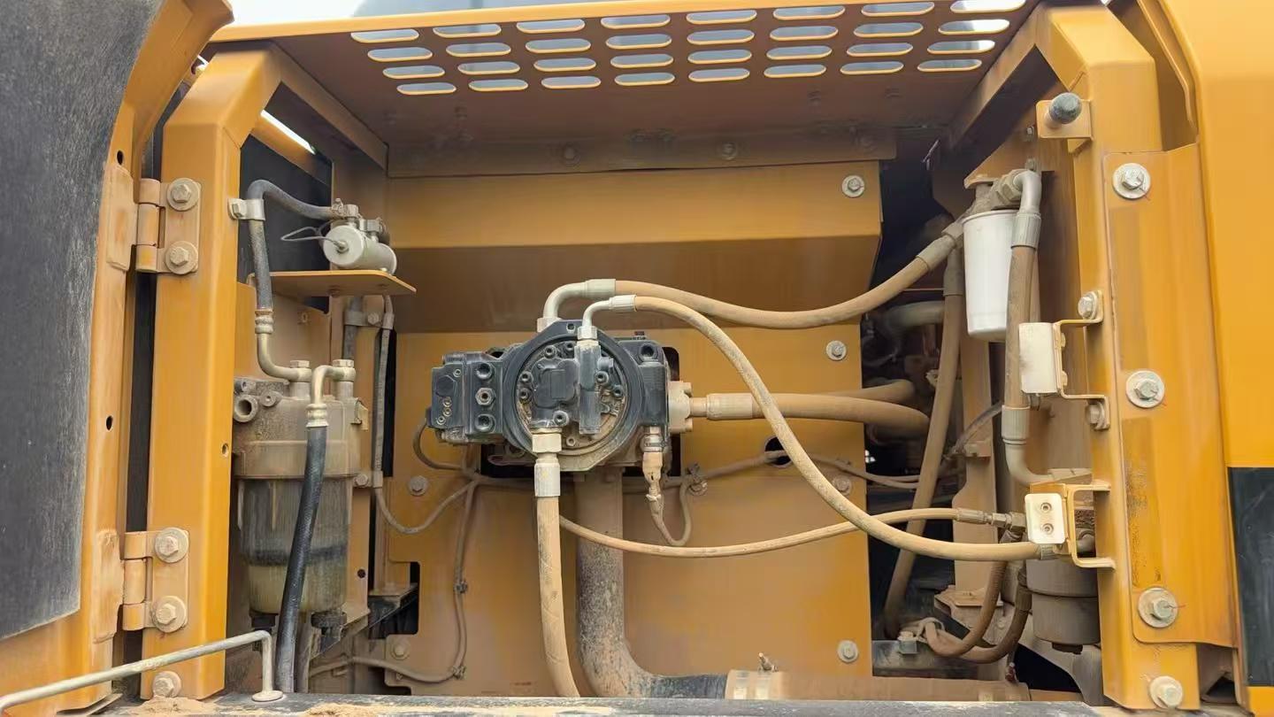 Buy Sany SY245H Used Excavator / 1