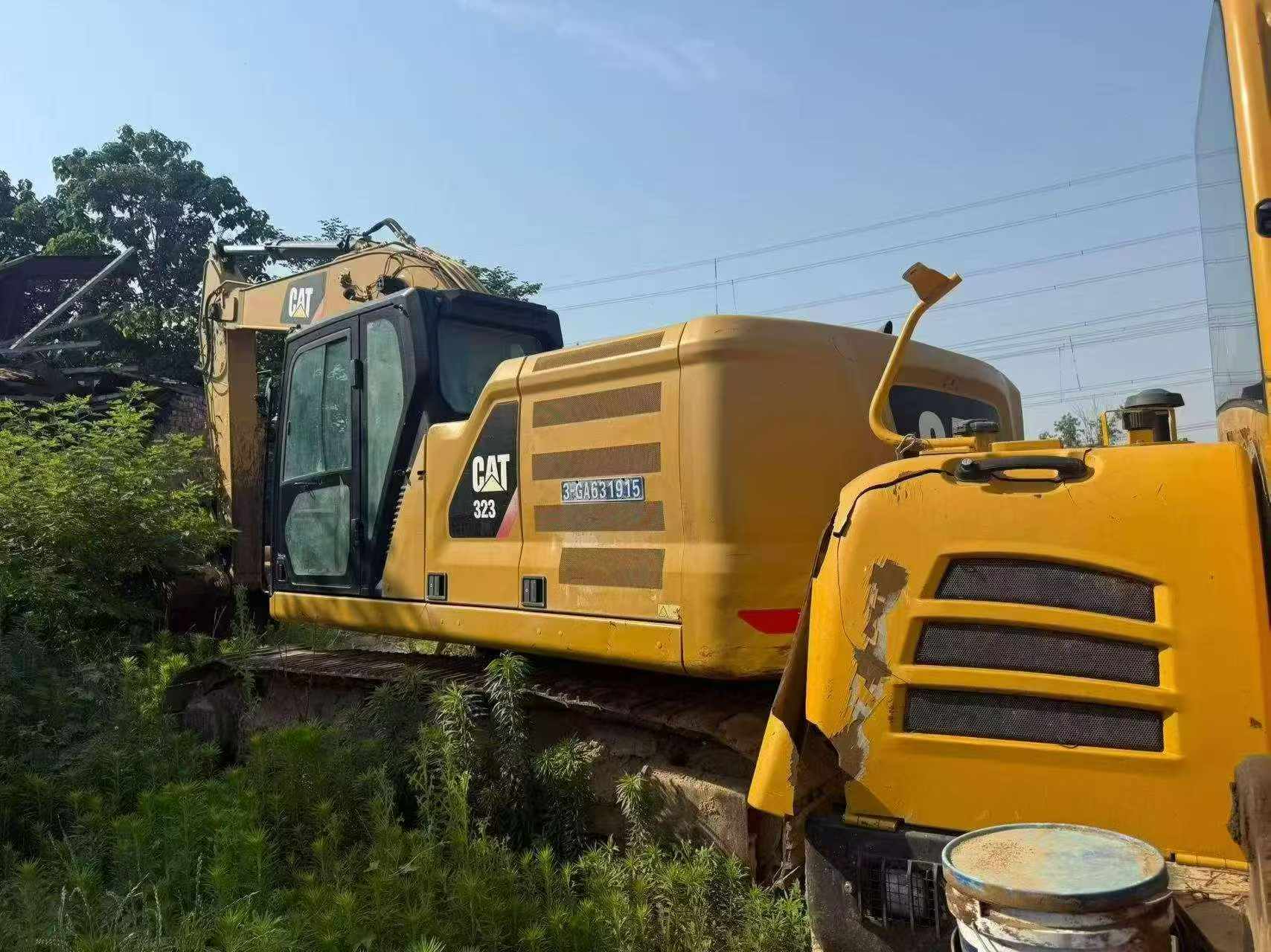 Buy Caterpillar 323 Used Excavator / 4 Buy Caterpillar 323 Used Excavator / 4