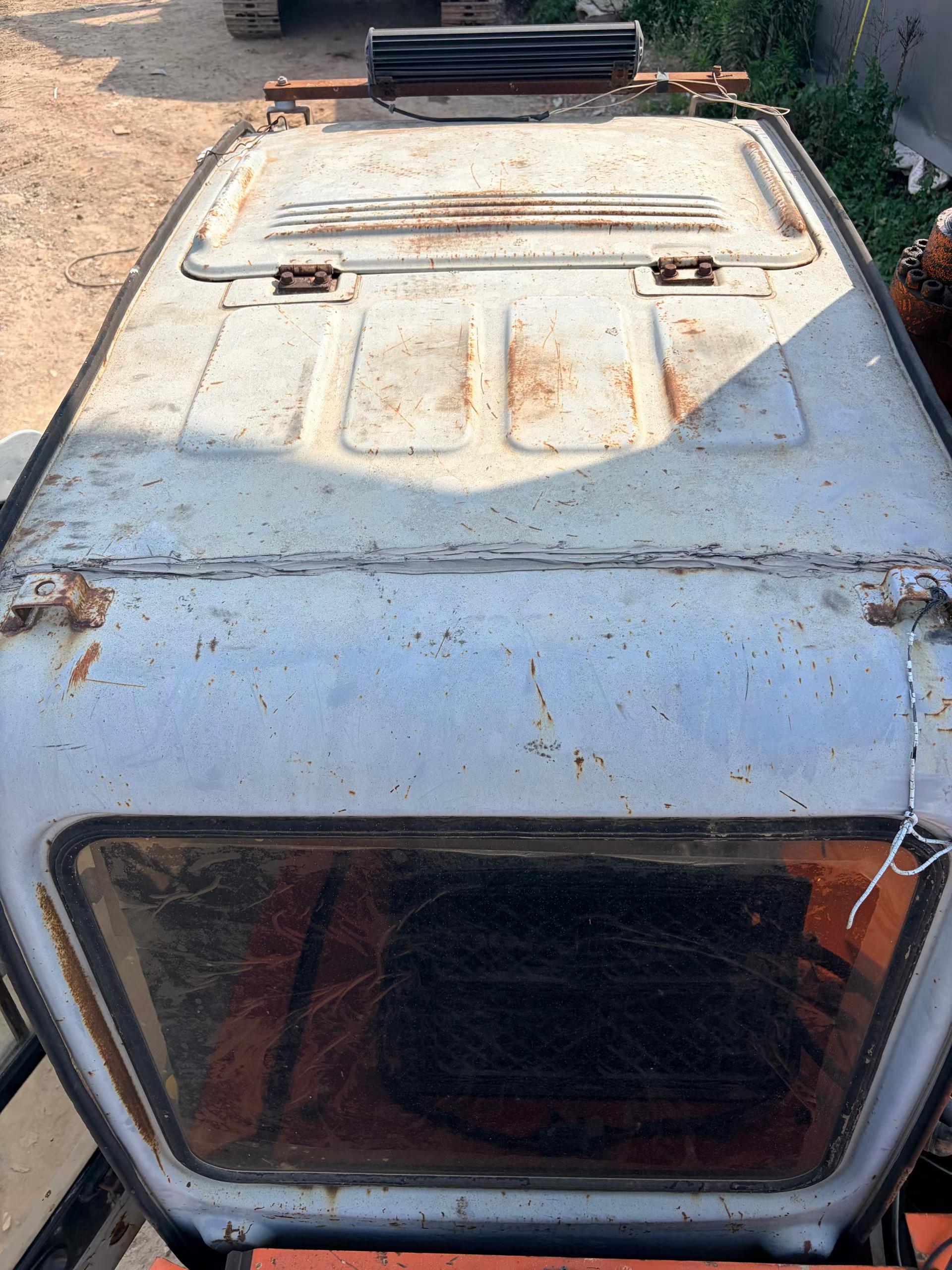 Buy Hitachi EX200-5 Used Excavator / 7
