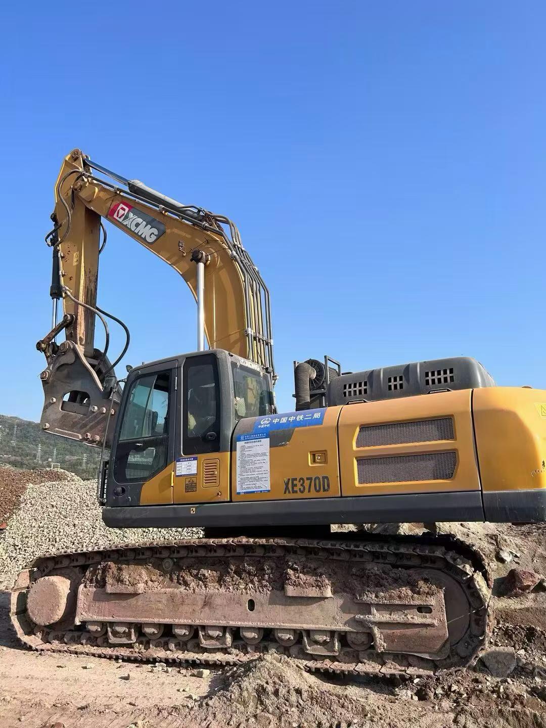 Buy XCMG XE370 Used Excavator / 1