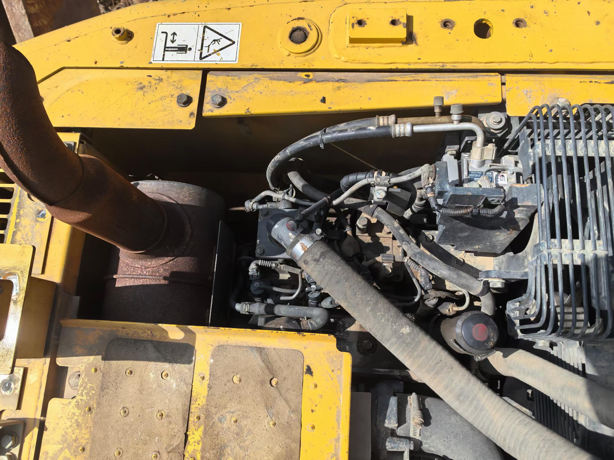 Buy Komatsu PC130 Used Excavator / 2