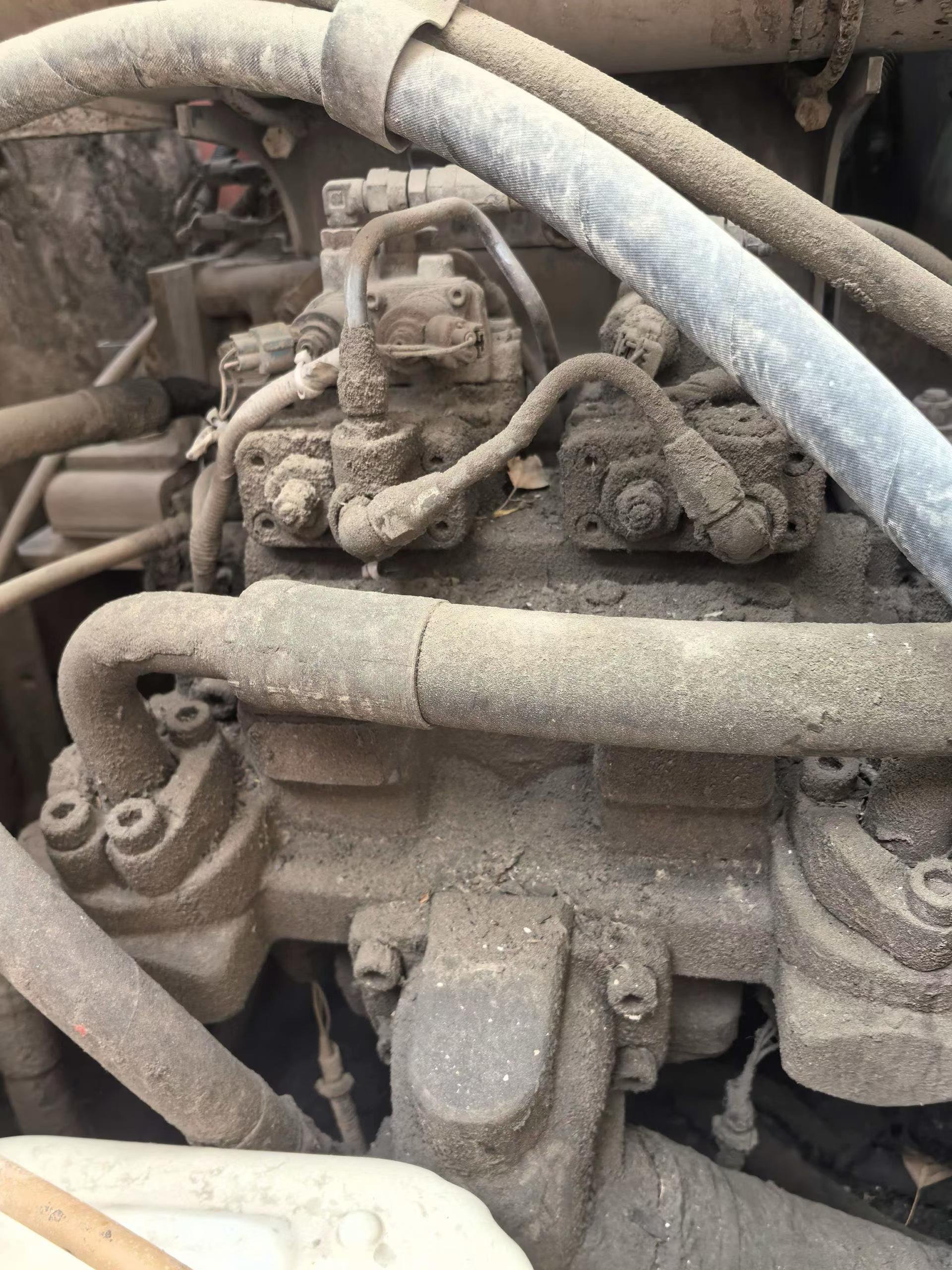 Buy Hitachi EX240-3 Used Excavator / 3 Buy Hitachi EX240-3 Used Excavator / 3
