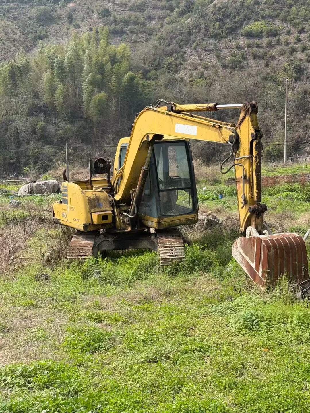 Buy Komatsu PC60-7 Used Excavator / 3