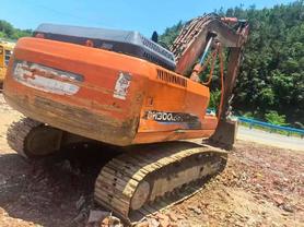 Buy Doosan DH300-7 Used Excavator / 2 Buy Doosan DH300-7 Used Excavator / 2