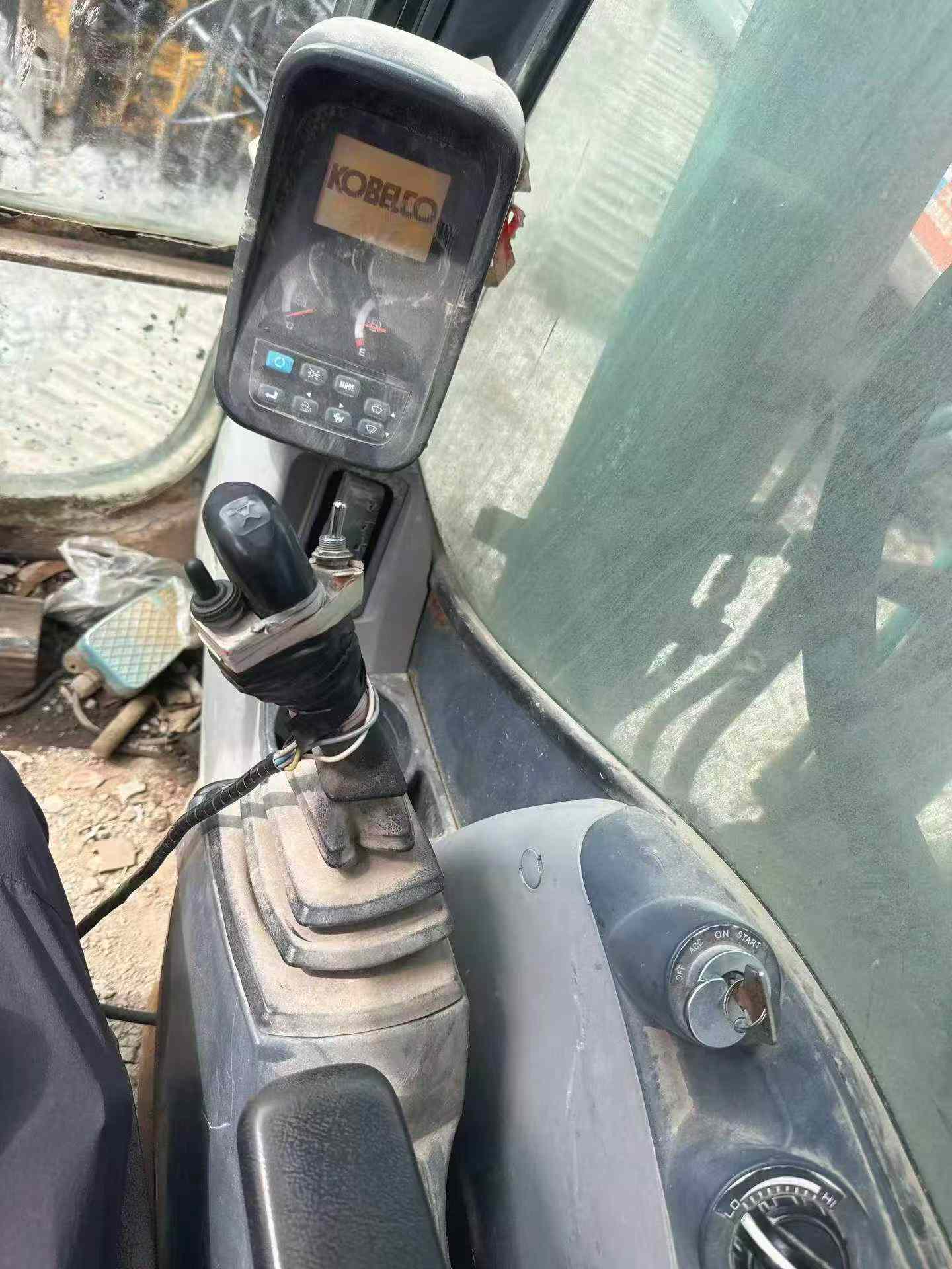 Buy Kobelco SK260 Used Excavator / 7 Buy Kobelco SK260 Used Excavator / 7