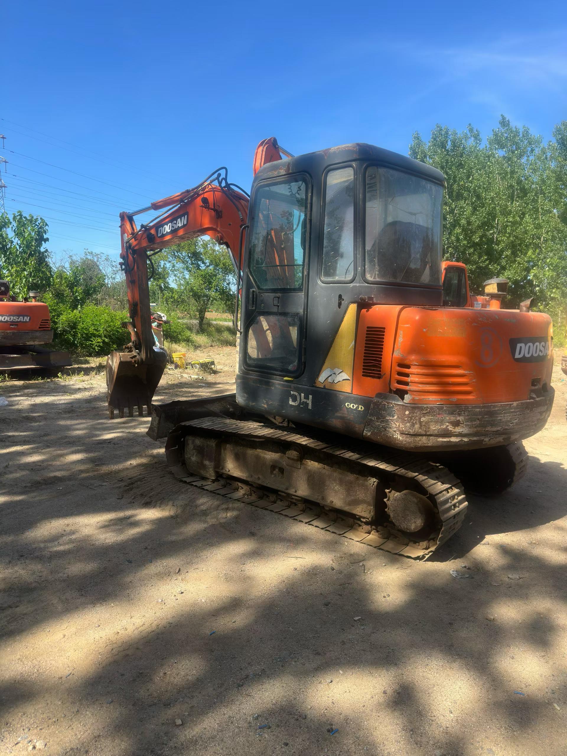 Buy Doosan DH55 Used Excavator / 4 Buy Doosan DH55 Used Excavator / 4
