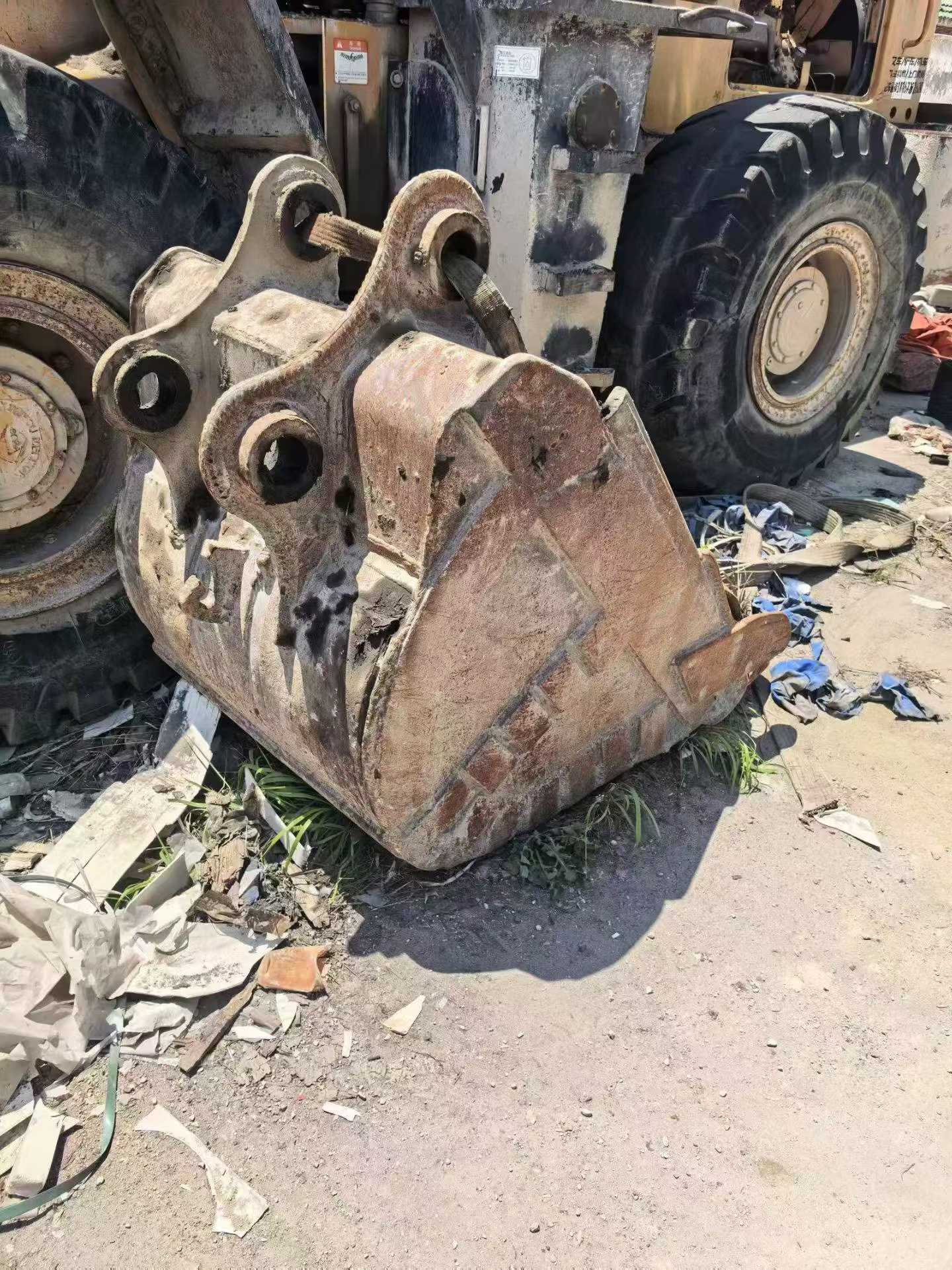 Buy Komatsu PC220 Used Excavator / 5 Buy Komatsu PC220 Used Excavator / 5