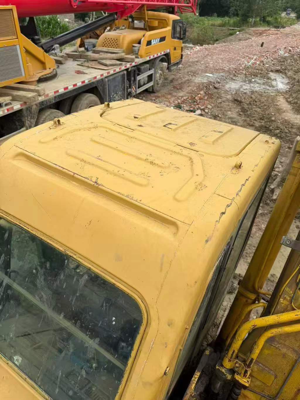 Buy Komatsu PC200-6 Used Excavator / 9
