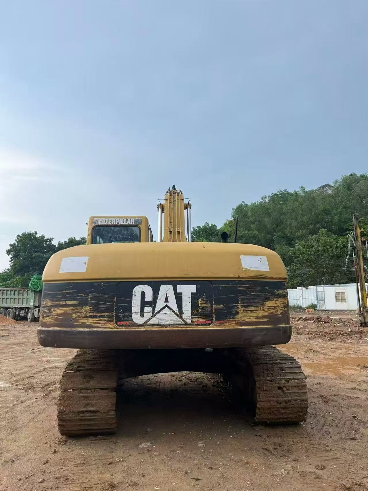 Buy Caterpillar 320C Used Excavator / 2