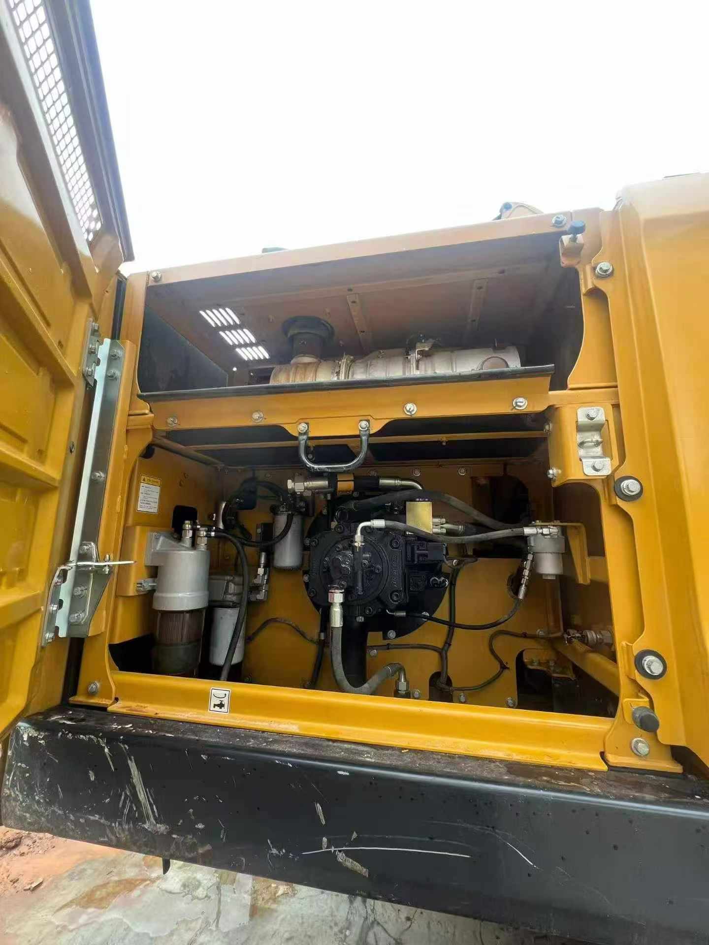 Buy Sany SY375H Used Excavator / 3 Buy Sany SY375H Used Excavator / 3