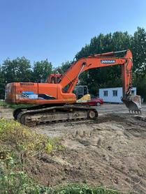 Buy Doosan DH220 Used Excavator / 4 Buy Doosan DH220 Used Excavator / 4