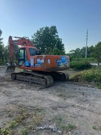 Buy Doosan DH220 Used Excavator / 3 Buy Doosan DH220 Used Excavator / 3