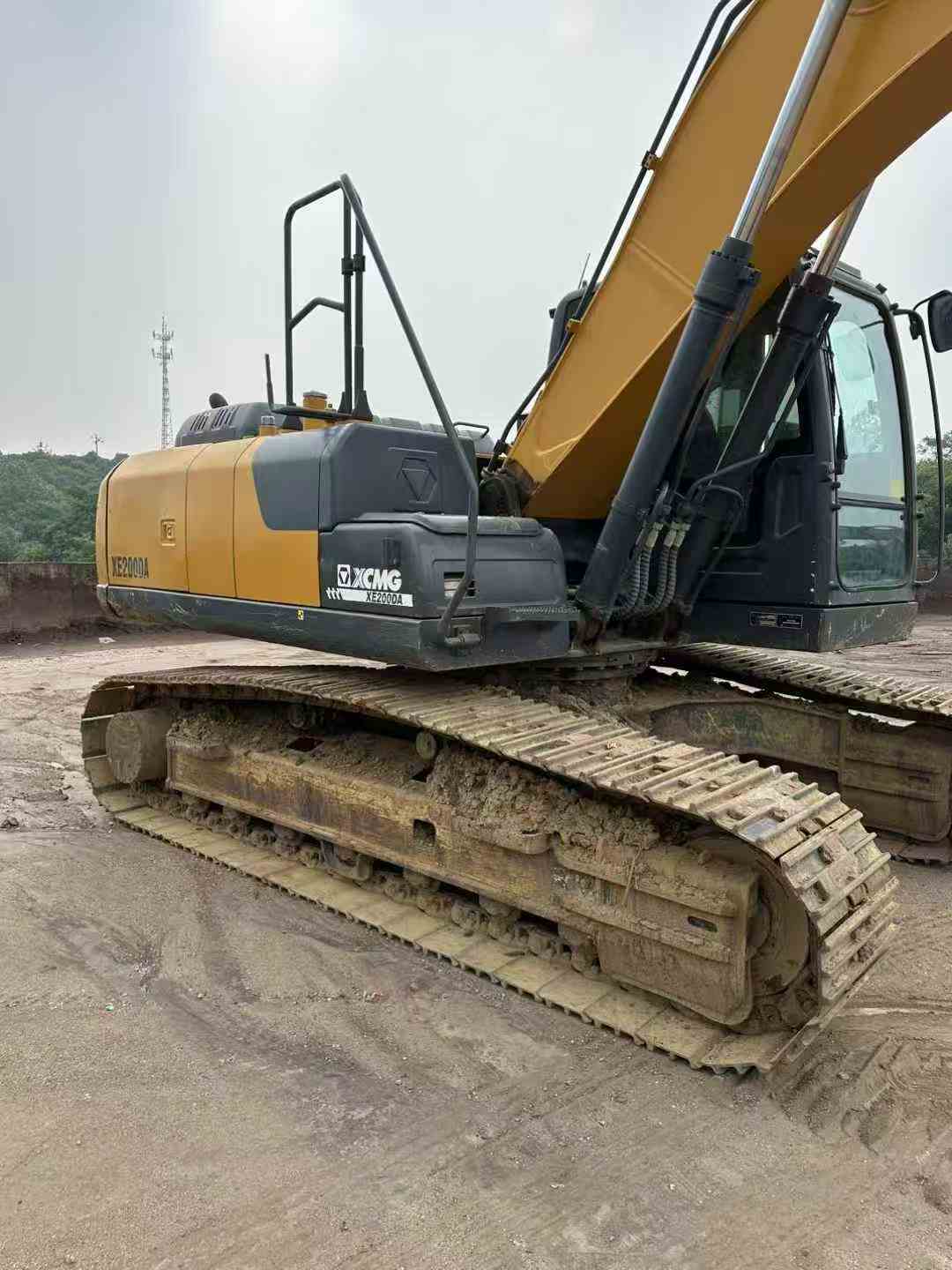 Buy XCMG XE200 Used Excavator / 1