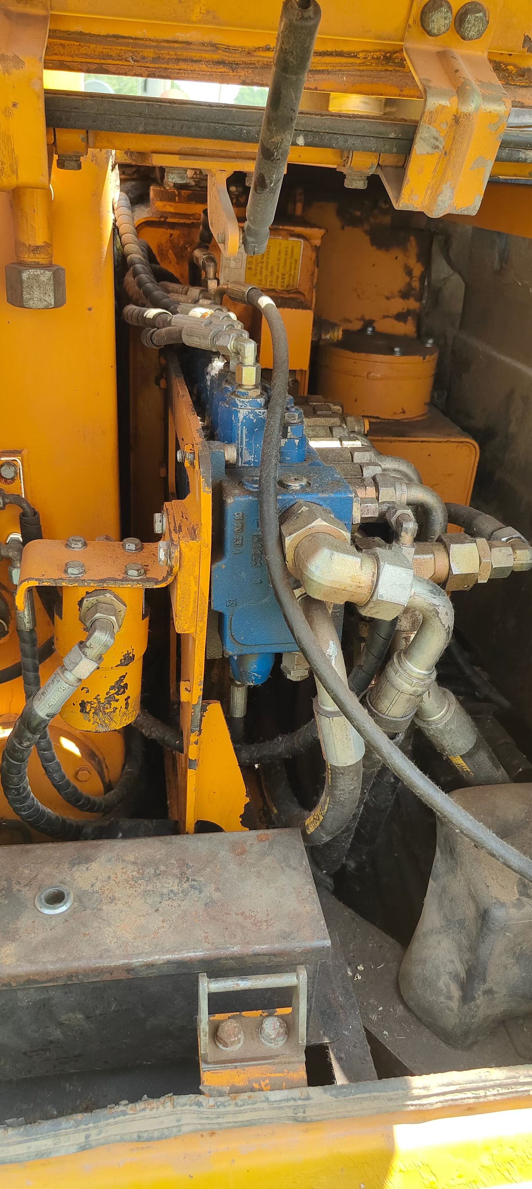 Buy Sany SY60 Used Excavator / 8