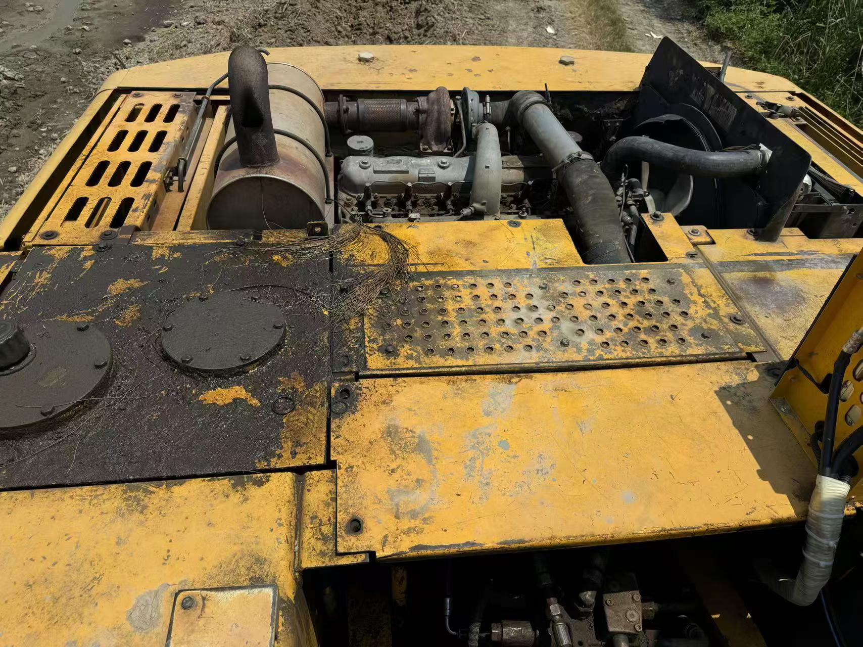 Buy XCMG XE215 Used Excavator / 9