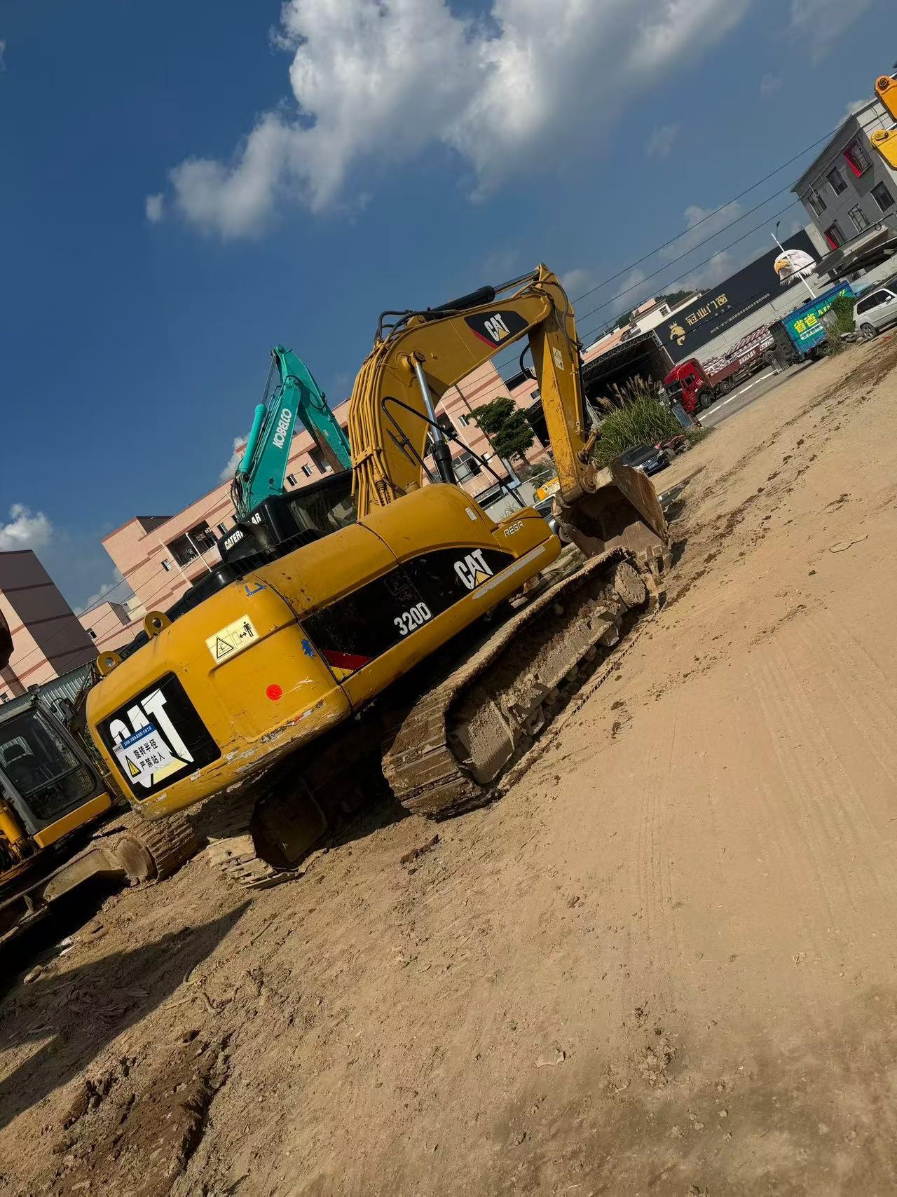 Buy Caterpillar 320D Used Excavator / 8 Buy Caterpillar 320D Used Excavator / 8