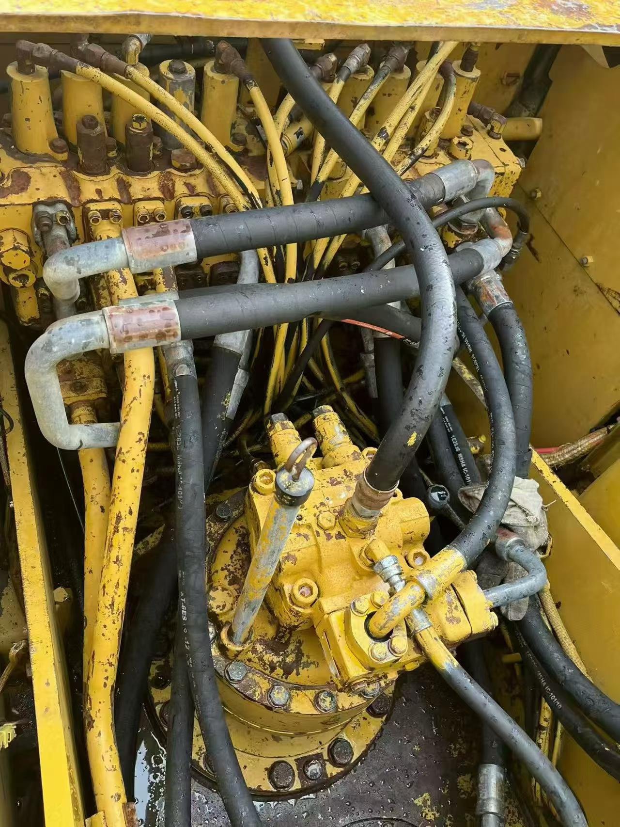 Buy Caterpillar 320C Used Excavator / 6