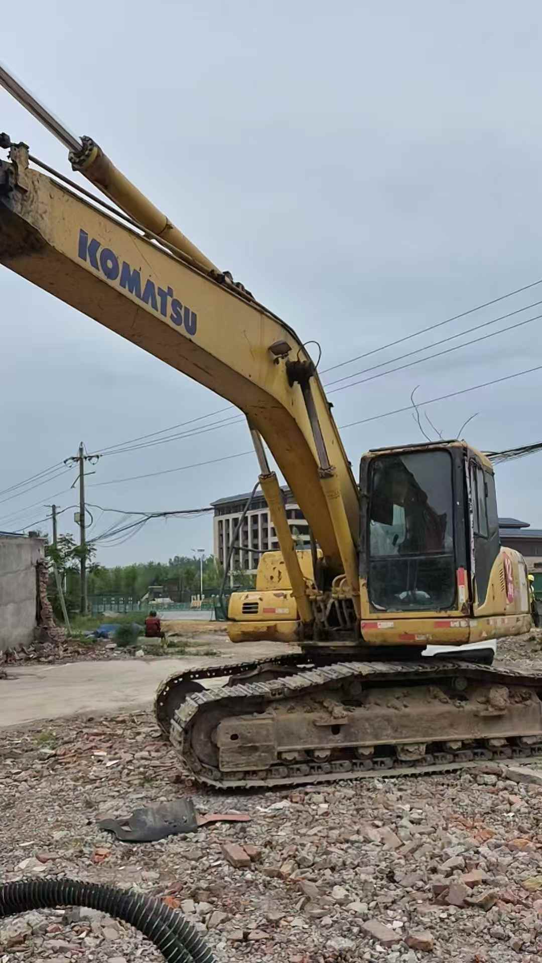 Buy Komatsu PC200 Used Excavator / 8