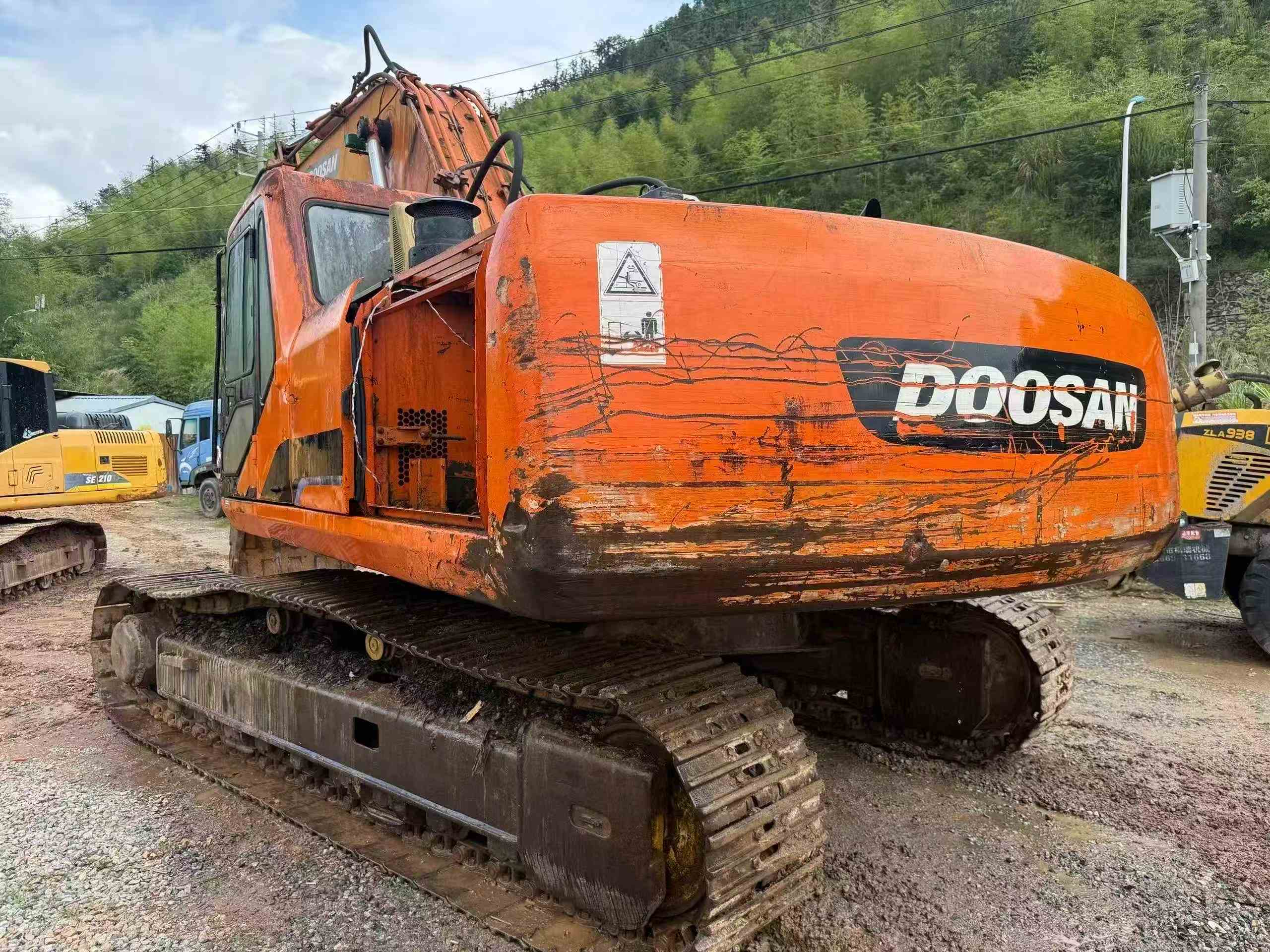 Buy Doosan S300 Used Excavator / 2 Buy Doosan S300 Used Excavator / 2