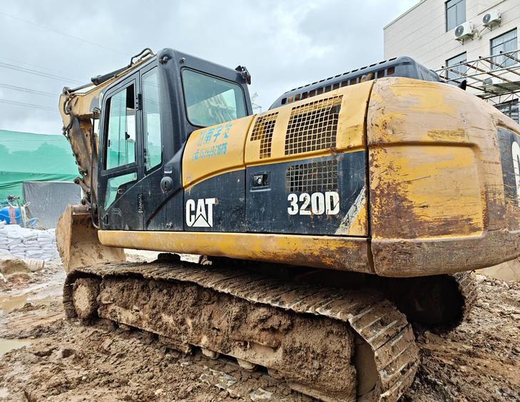 Buy Caterpillar 320D Used Excavator / 1