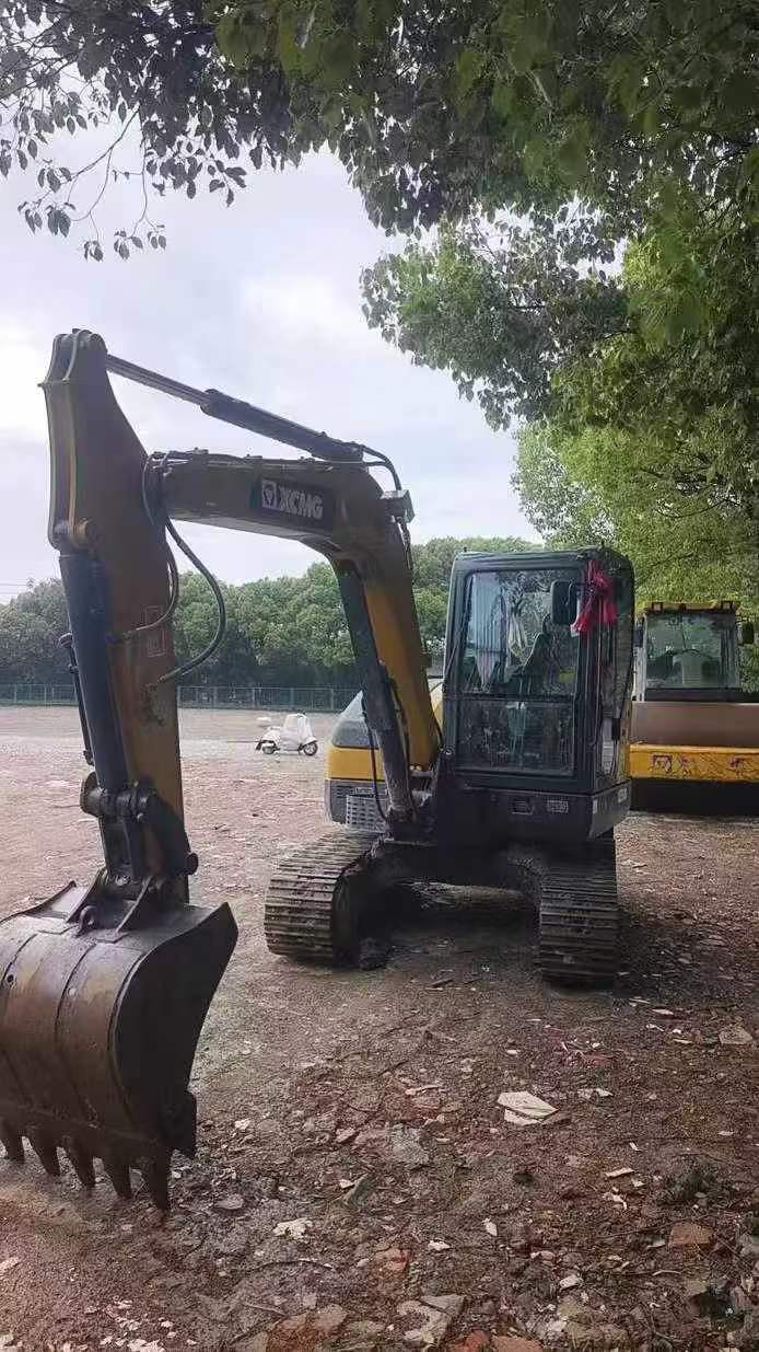 Buy XCMG XE60 Used Excavator / 6