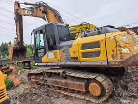 Buy XCMG XE245D Used Excavator / 4 Buy XCMG XE245D Used Excavator / 4