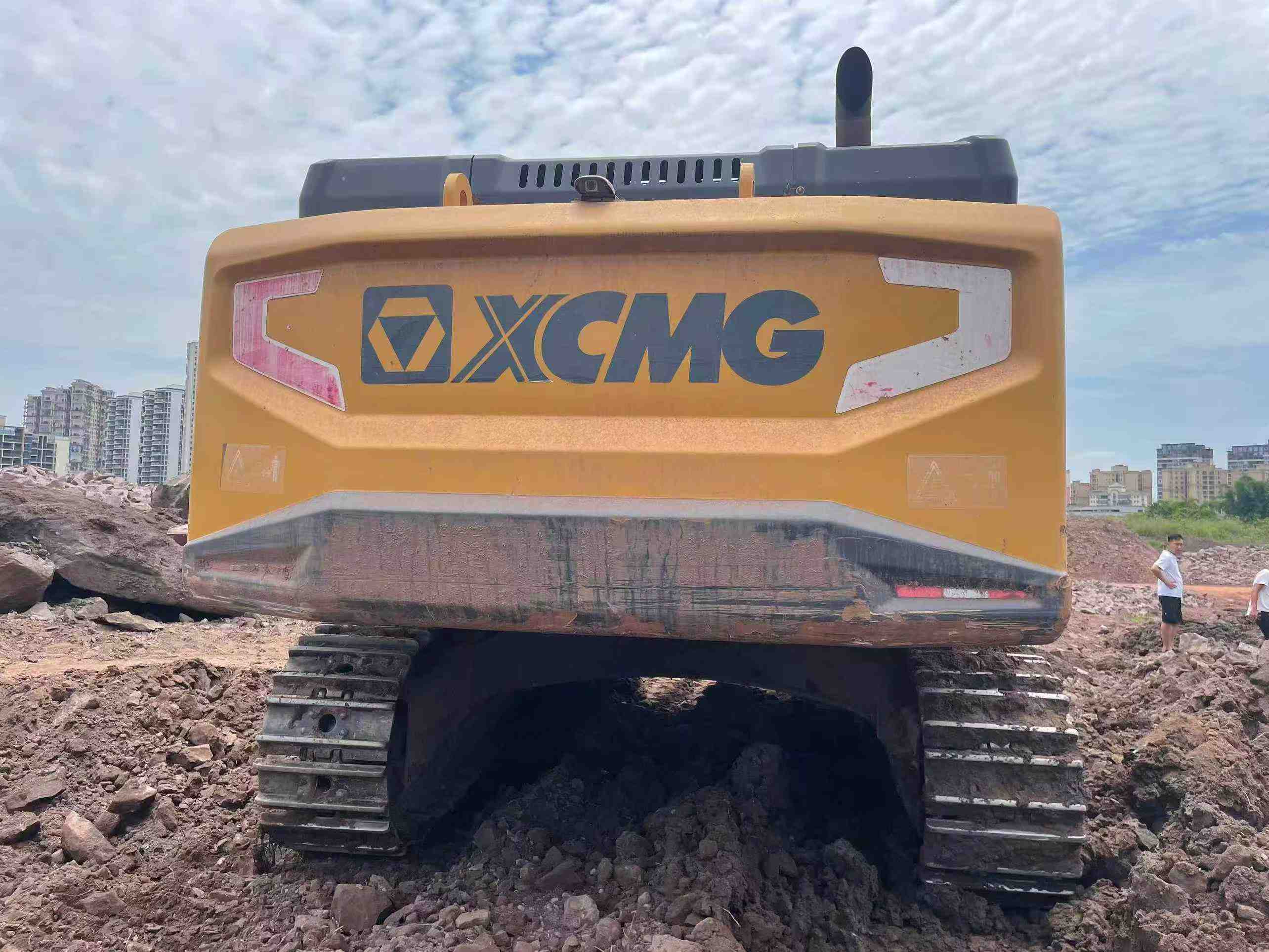 Buy XCMG LW600E Used Excavator / 8 Buy XCMG LW600E Used Excavator / 8