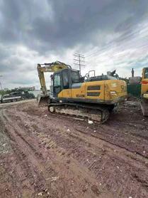 Buy XCMG XE205DA Used Excavator / 3 Buy XCMG XE205DA Used Excavator / 3
