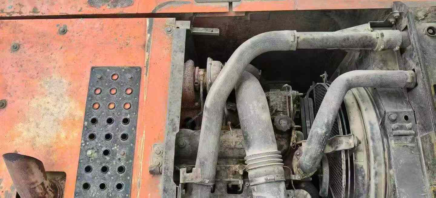 Buy Hitachi ZX200-5G Used Excavator / 2