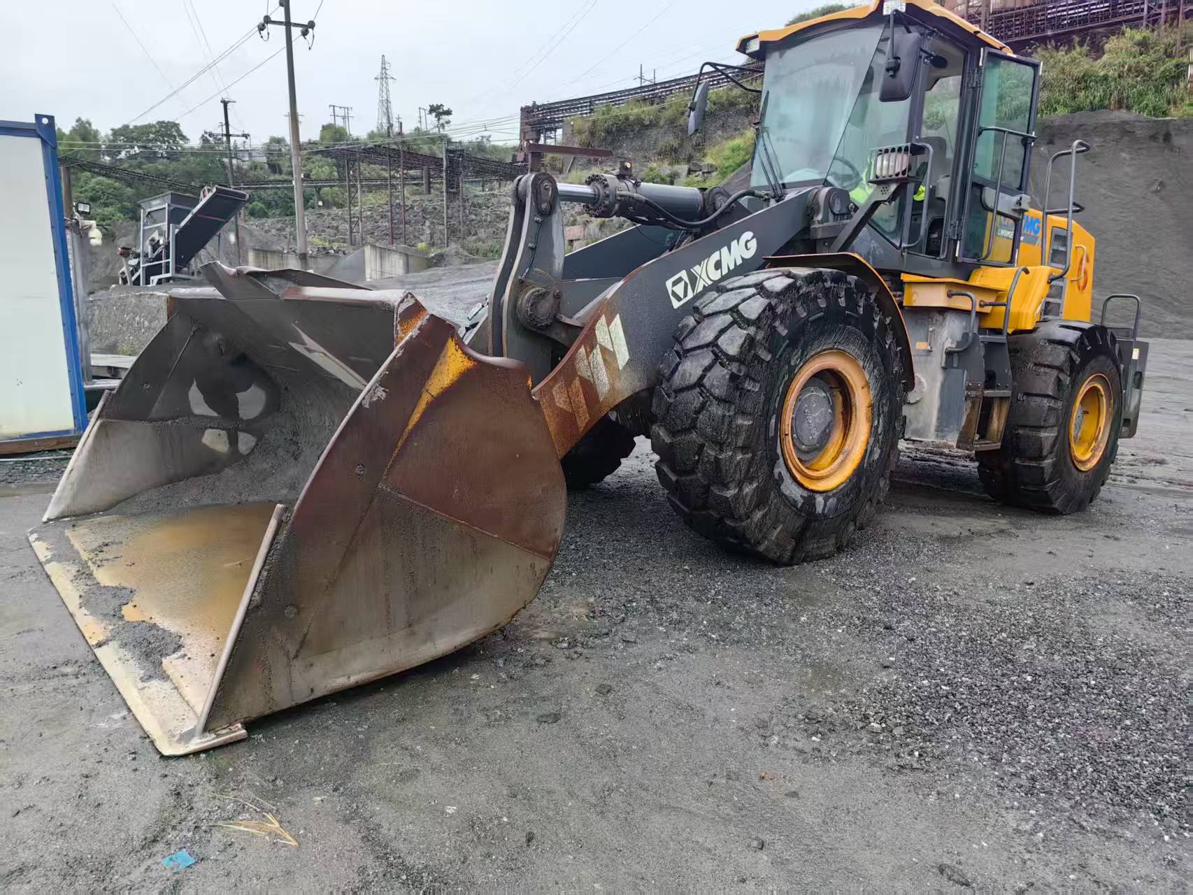 Buy XCMG XE60 Used Excavator / 1