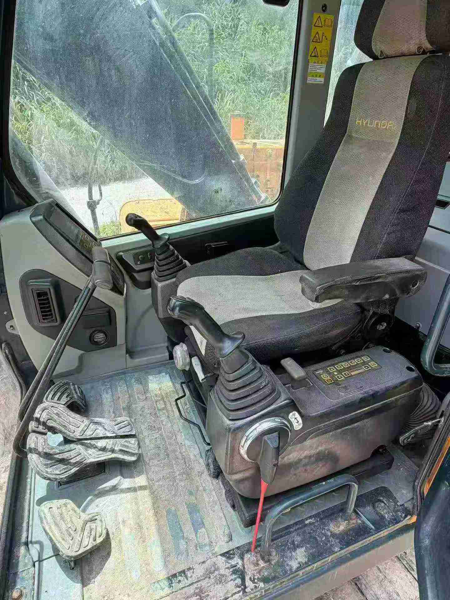 Buy Hyundai R215VS Used Excavator / 9