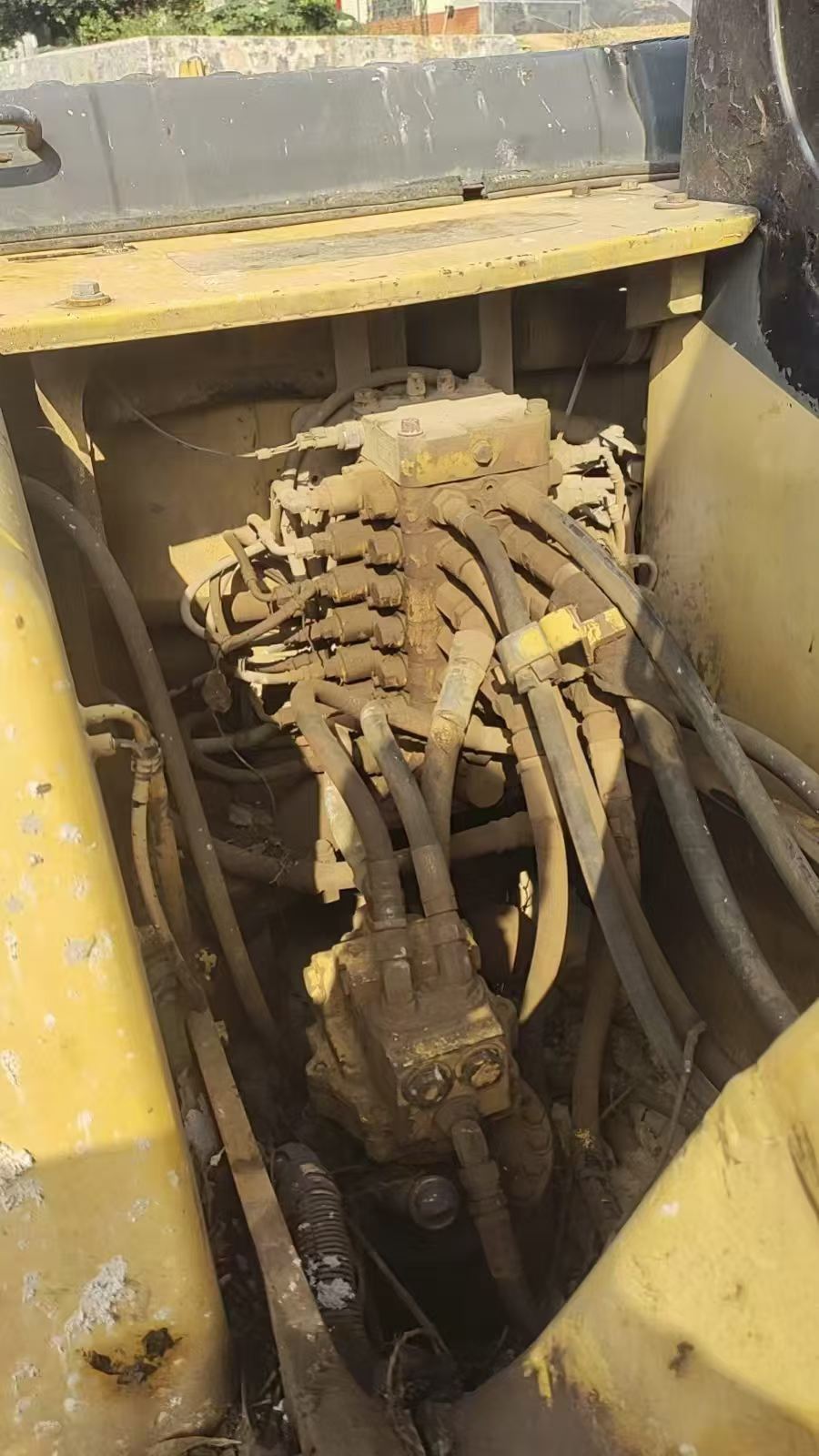 Buy Komatsu PC130-7 Used Excavator / 5
