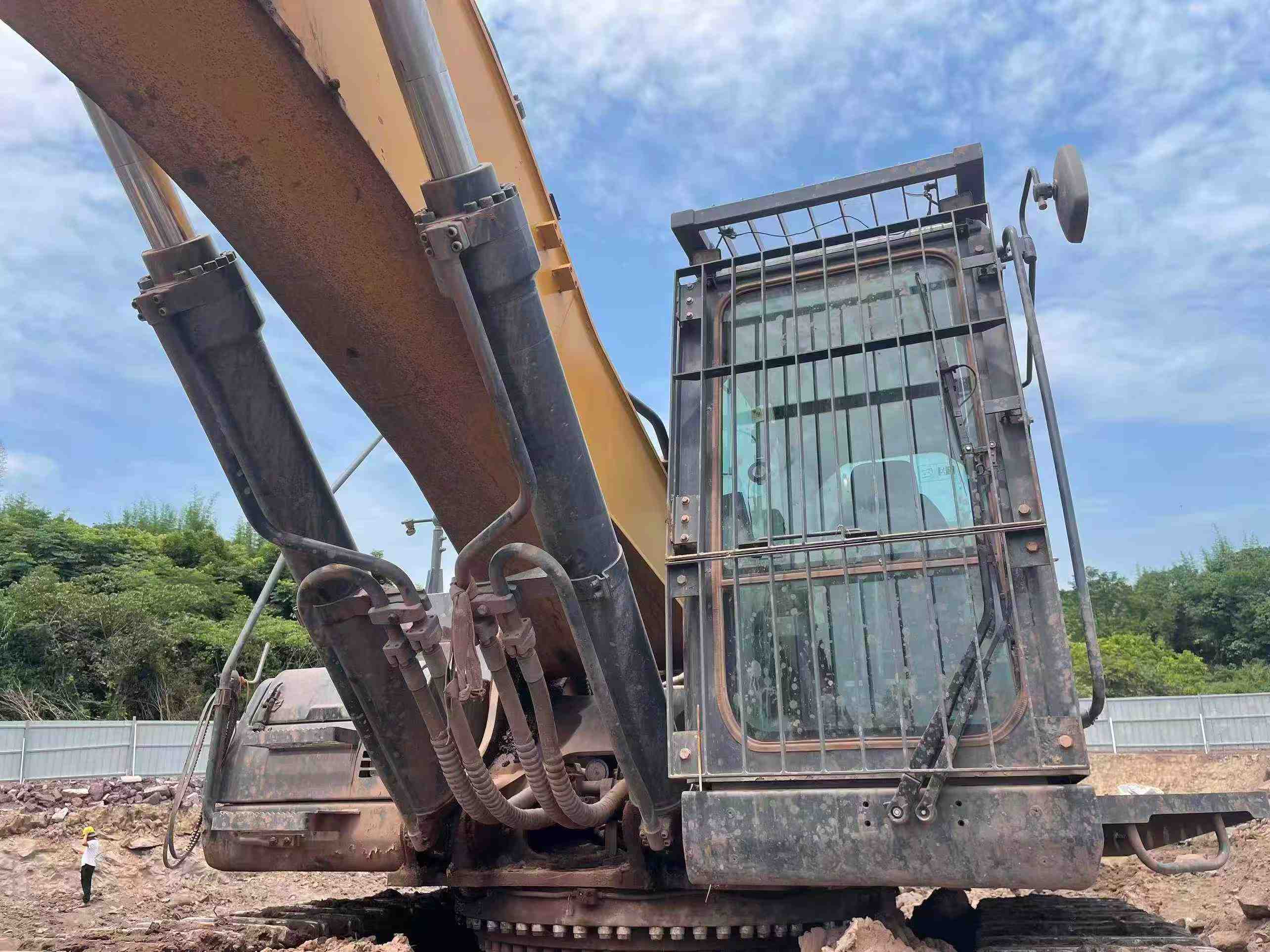 Buy XCMG LW600E Used Excavator / 7 Buy XCMG LW600E Used Excavator / 7