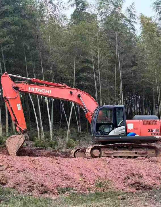 Buy Hitachi ZH200-5A Used Excavator / 1