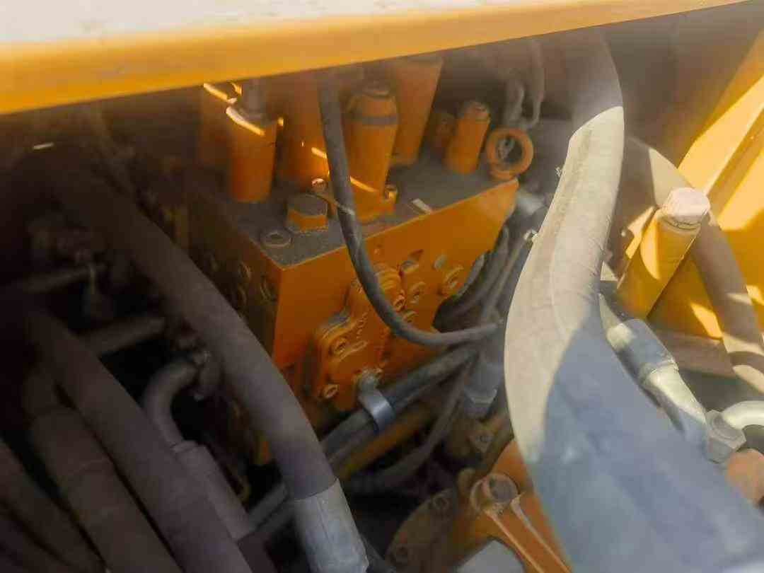 Buy Sany SY215C Used Excavator / 5