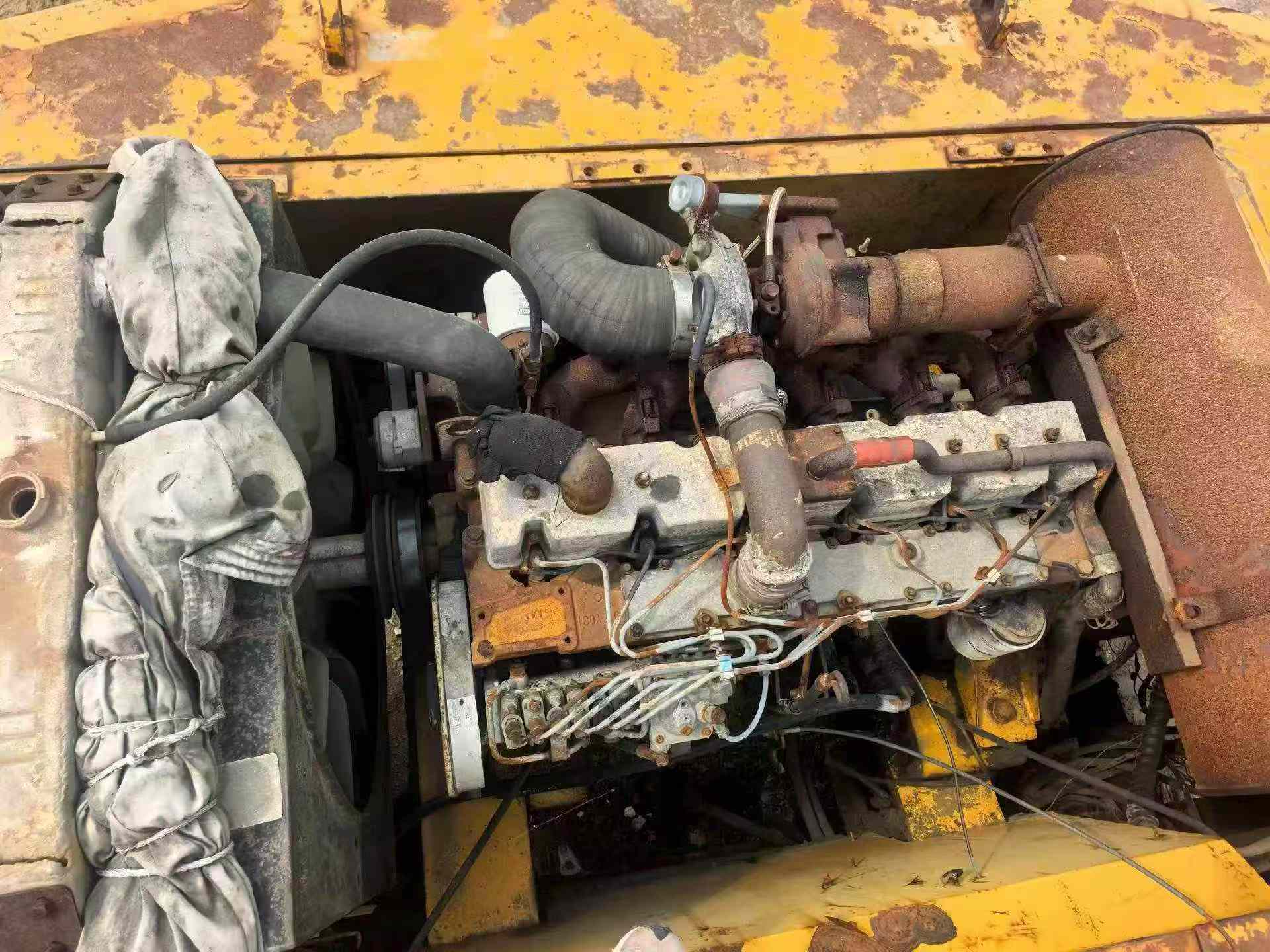 Buy Hyundai R300LC-5 Used Excavator / 5