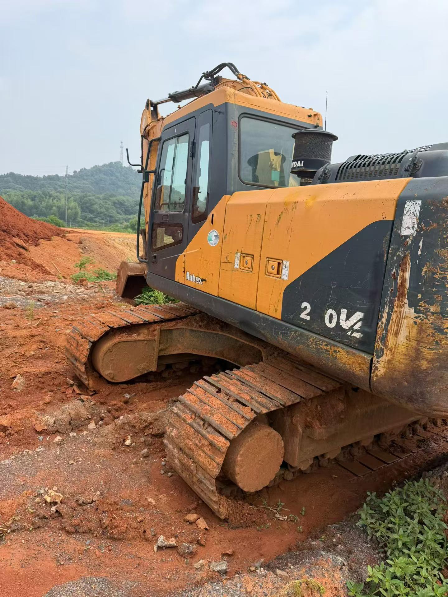 Buy Hyundai R215-7 Used Excavator / 3