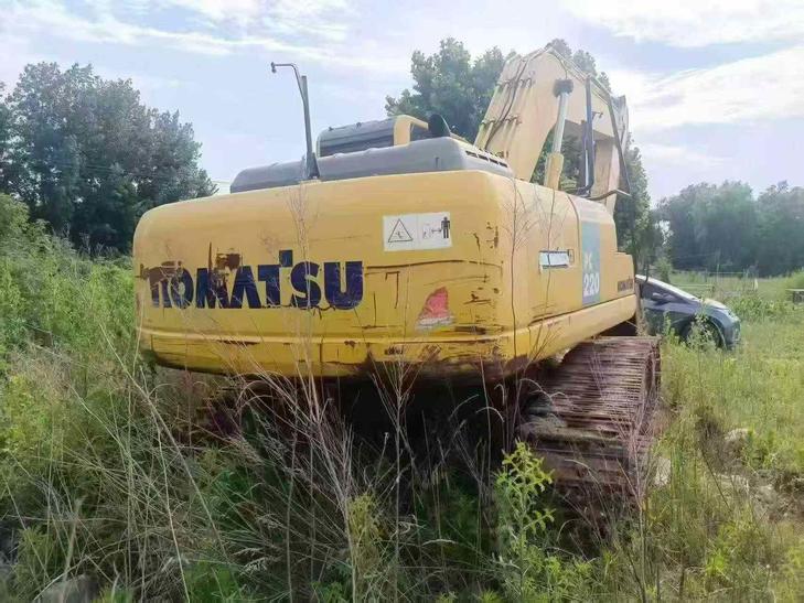 Buy Komatsu PC220 Used Excavator / 1