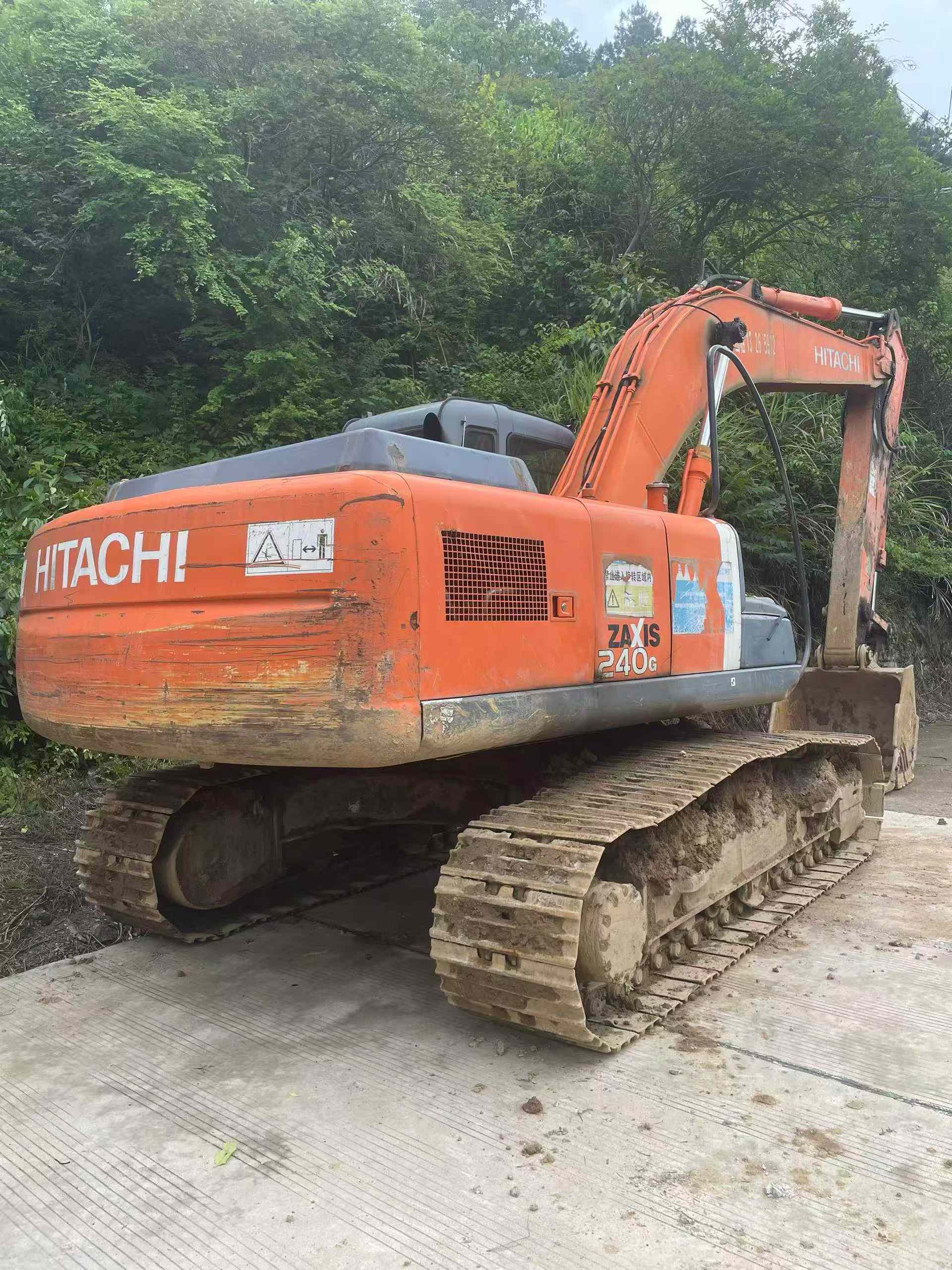 Buy Hitachi EX200-3 Used Excavator / 9