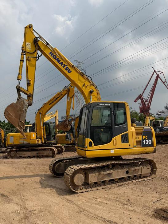 Buy Komatsu PC130-8 Used Excavator / 1