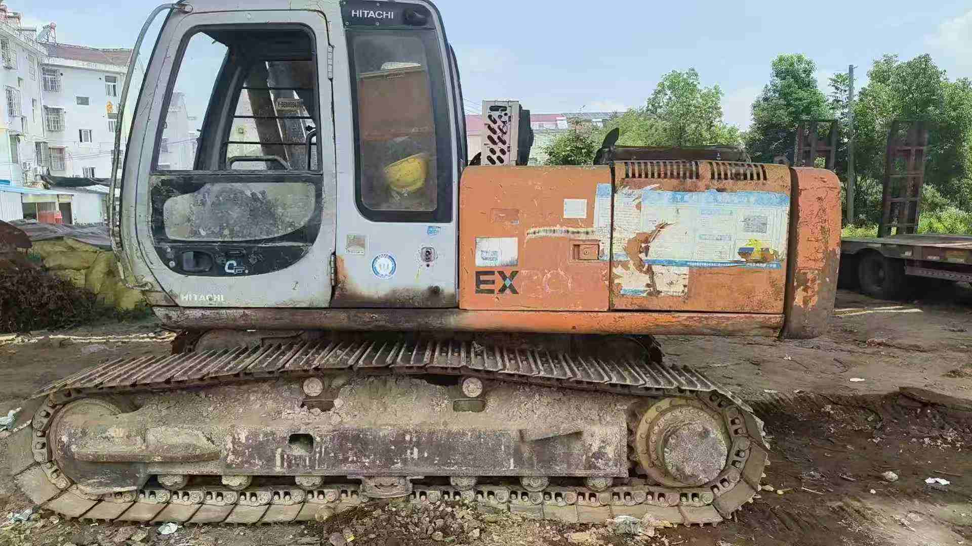 Buy Hitachi EX200 Used Excavator / 3 Buy Hitachi EX200 Used Excavator / 3